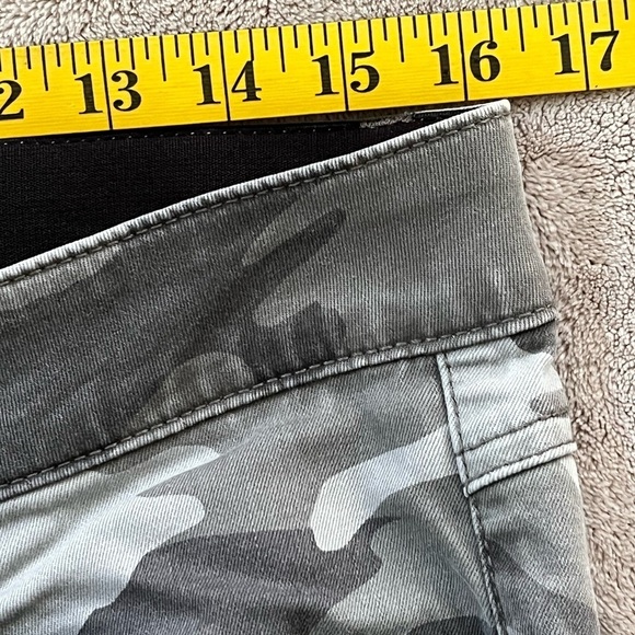 Democracy "Ab" Technology Gray Camo Pants Size 12 Support Comfort Stretch - Picture 8 of 10